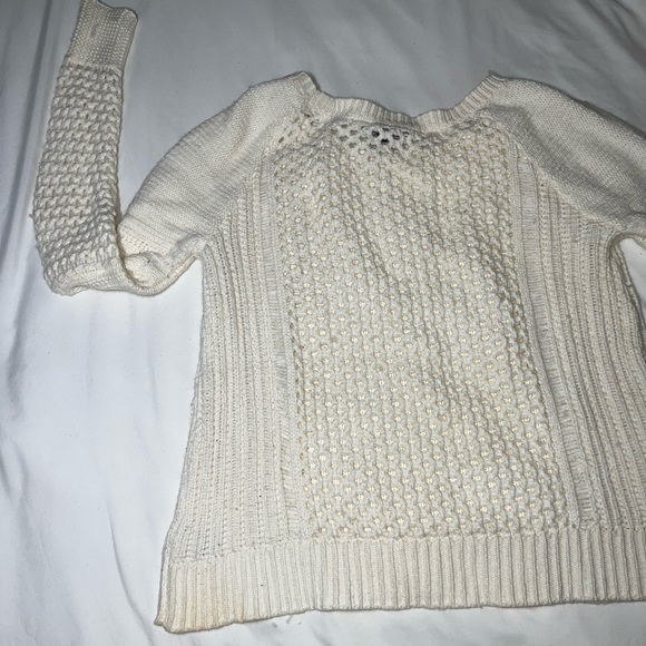 American Eagle White Sweater Medium - Picture 9 of 9